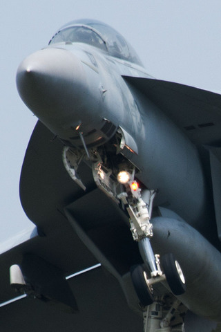 F/A-18F スーパーホーネットの iPhone 4 対応壁紙画像