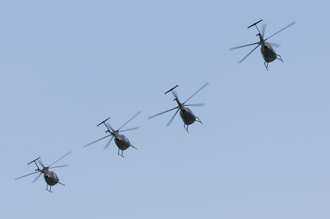 2012年 北宇都宮駐屯地祭 OH-6D スカイホーネット飛行展示